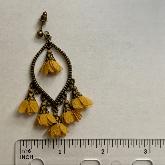 Boho Yellow Floral Oval Frame Dangle Earrings - Picture 8 of 9